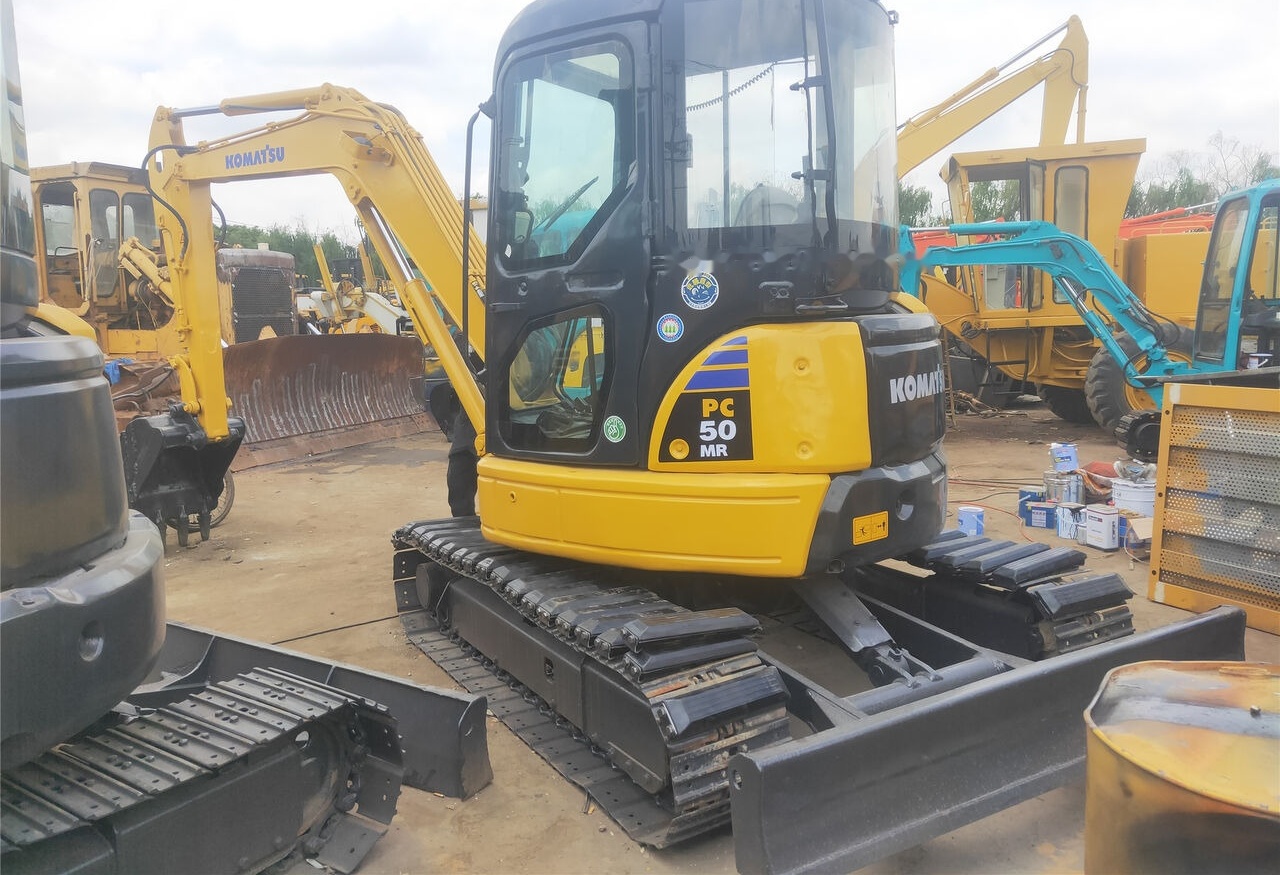 Komatsu PC50MR - Mini pelle: photos 1 Komatsu PC50MR - Mini pelle: photos 1
