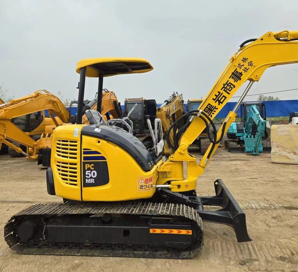Komatsu PC50MR with canopy - Mini pelle: photos 3 Komatsu PC50MR with canopy - Mini pelle: photos 3