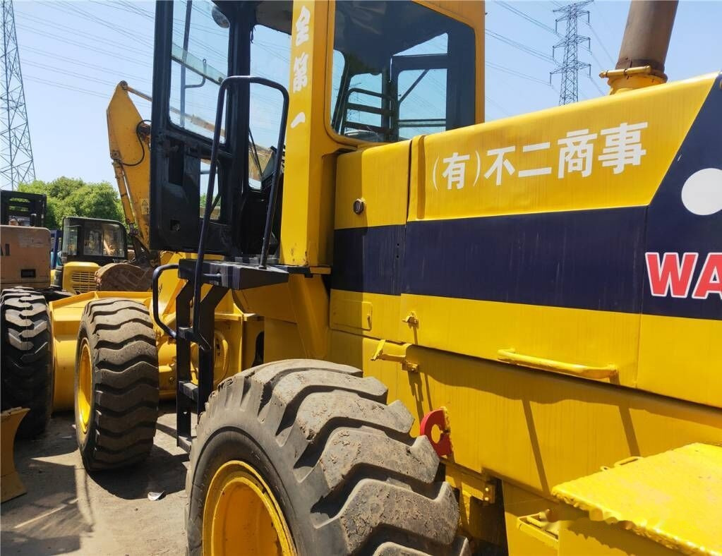 Chargeuse sur pneus Komatsu WA300: photos 7