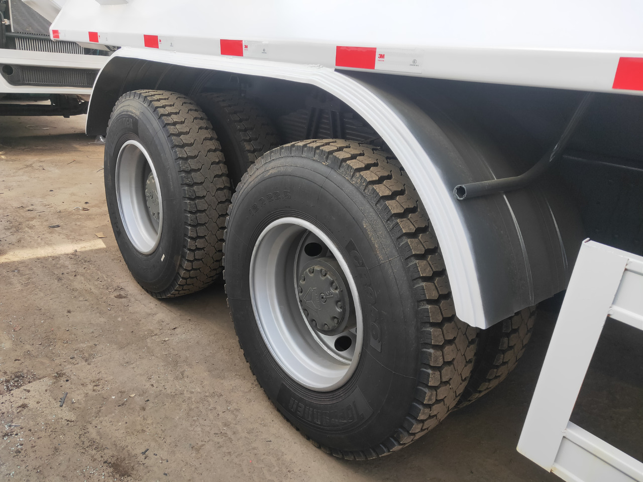 Sinotruk HOWO 371 6*4 Dump truck - Camion benne: photos 2 Sinotruk HOWO 371 6*4 Dump truck - Camion benne: photos 2