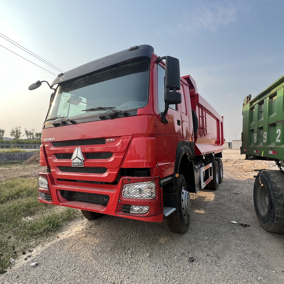 Sinotruk HOWO 371 6*4 Dump truck - Camion benne: photos 1 Sinotruk HOWO 371 6*4 Dump truck - Camion benne: photos 1