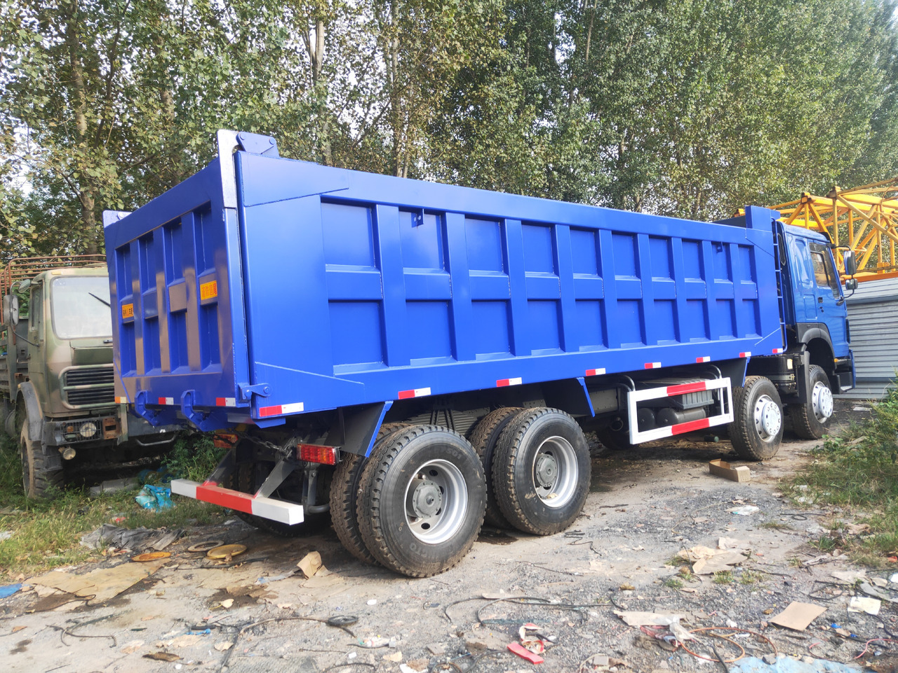 Camion benne Sinotruk HOWO 371 8*4 Dump truck: photos 8