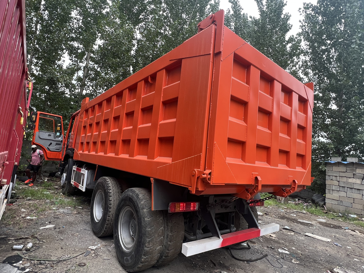 Sinotruk HOWO 371 - Mini tombereau: photos 3 Sinotruk HOWO 371 - Mini tombereau: photos 3