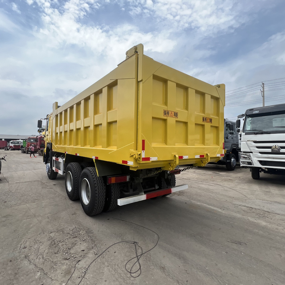 Sinotruk HOWO 371 - Mini tombereau: photos 2 Sinotruk HOWO 371 - Mini tombereau: photos 2