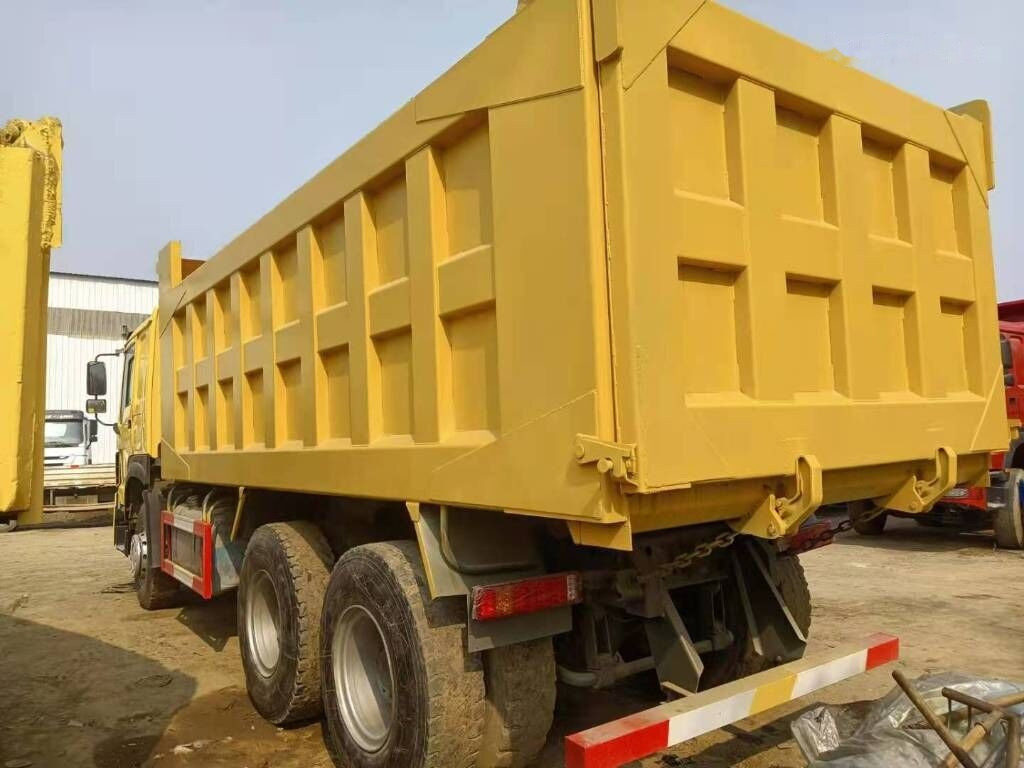 Sinotruk HOWO 6*4 Dump truck - Camion benne: photos 3 Sinotruk HOWO 6*4 Dump truck - Camion benne: photos 3