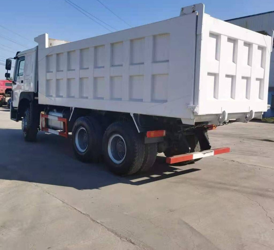 Sinotruk HOWO 6*4 Dump truck - Camion benne: photos 2 Sinotruk HOWO 6*4 Dump truck - Camion benne: photos 2