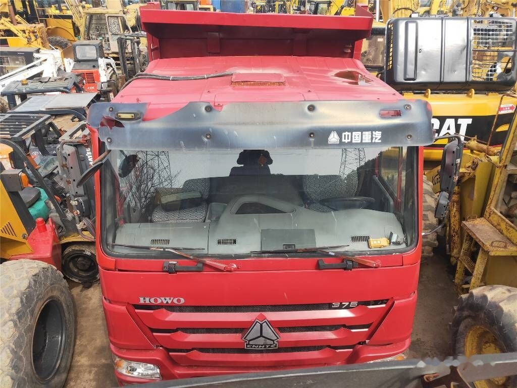 Sinotruk HOWO 8*4 Dump truck - Camion benne: photos 1 Sinotruk HOWO 8*4 Dump truck - Camion benne: photos 1