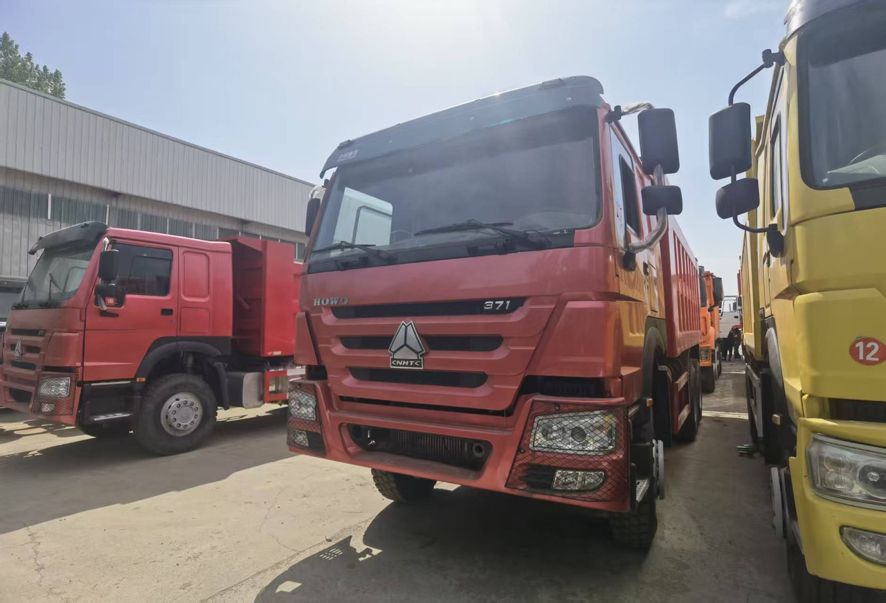 Sinotruk HOWO371Dump truck - Camion benne: photos 2 Sinotruk HOWO371Dump truck - Camion benne: photos 2