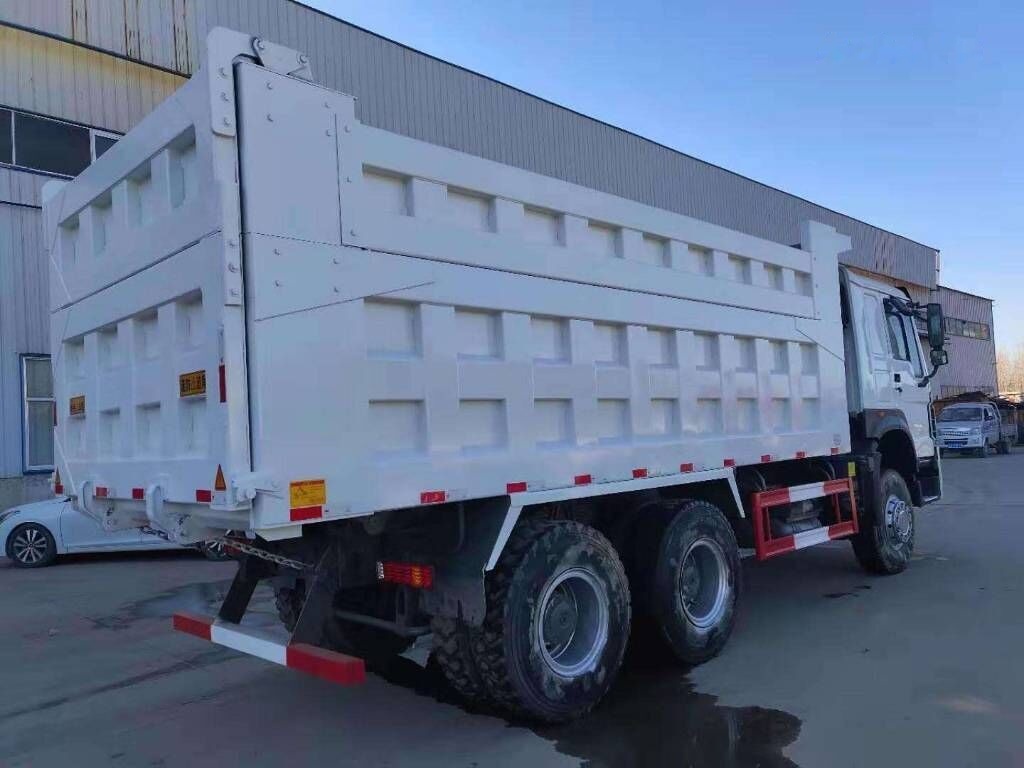 Sinotruk Howo - Camion benne: photos 3 Sinotruk Howo - Camion benne: photos 3