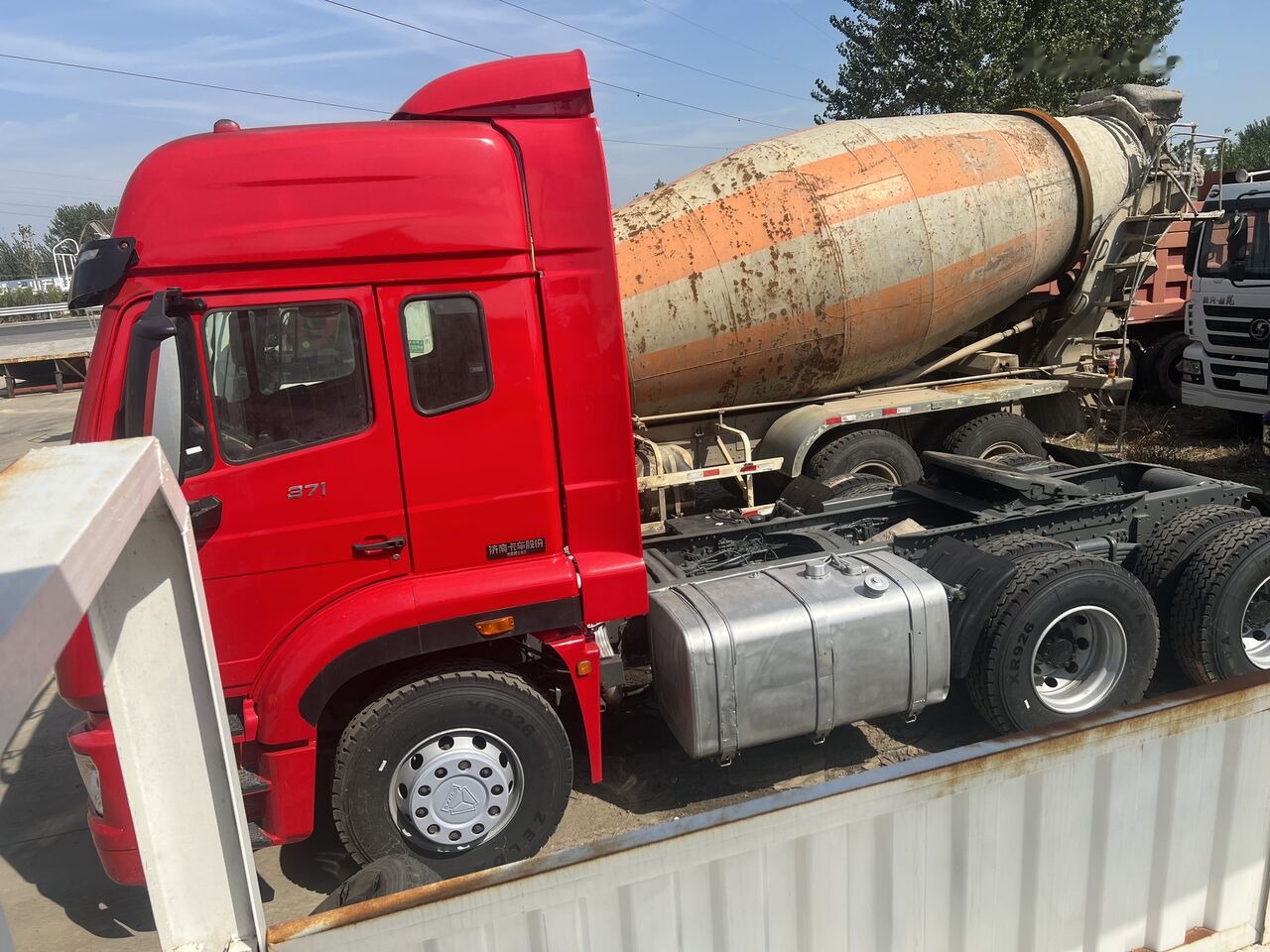 Howo 6X4 - Tracteur routier: photos 2 Howo 6X4 - Tracteur routier: photos 2