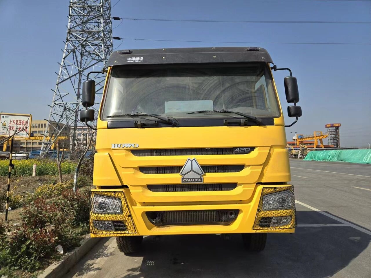 Tracteur routier Howo 6x4: photos 7 Tracteur routier Howo 6x4: photos 7