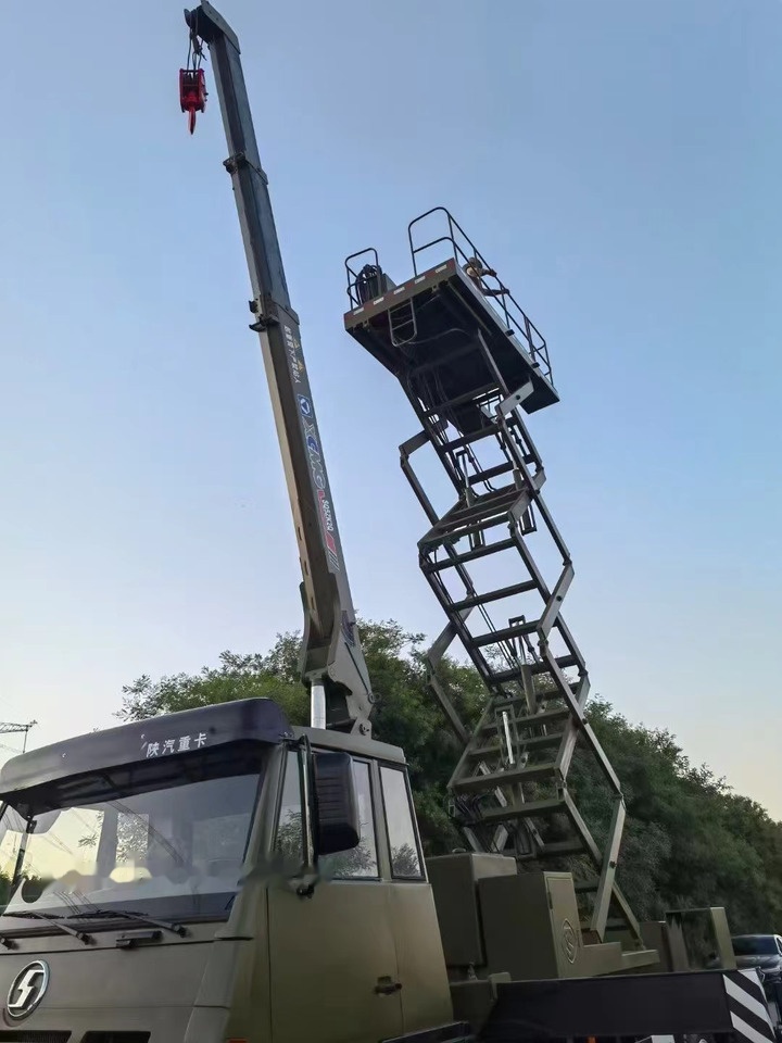 XCMG - Grue mobile: photos 1 XCMG - Grue mobile: photos 1