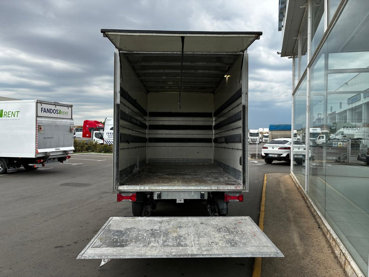 Caja cerrada IVECO 35C16 20m3 - Fourgon grand volume: photos 4 Caja cerrada IVECO 35C16 20m3 - Fourgon grand volume: photos 4