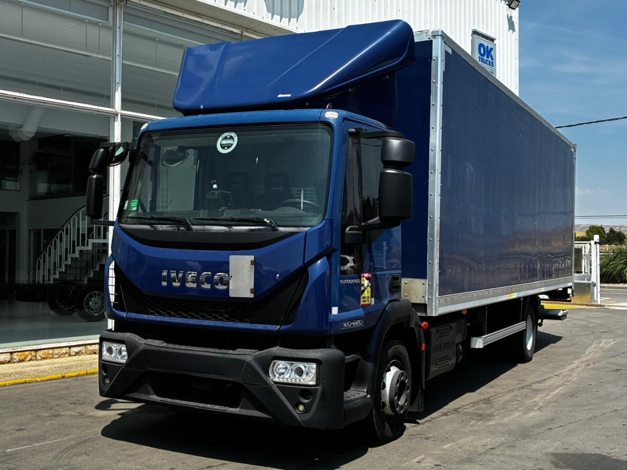 Caja cerrada IVECO Eurocargo ML 120 E22 - Camion fourgon: photos 1 Caja cerrada IVECO Eurocargo ML 120 E22 - Camion fourgon: photos 1