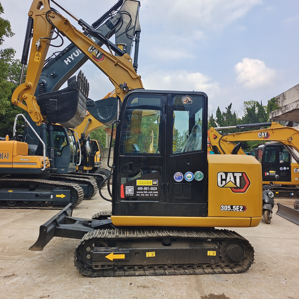 CAT 305.5E2 - Mini pelle: photos 1 CAT 305.5E2 - Mini pelle: photos 1