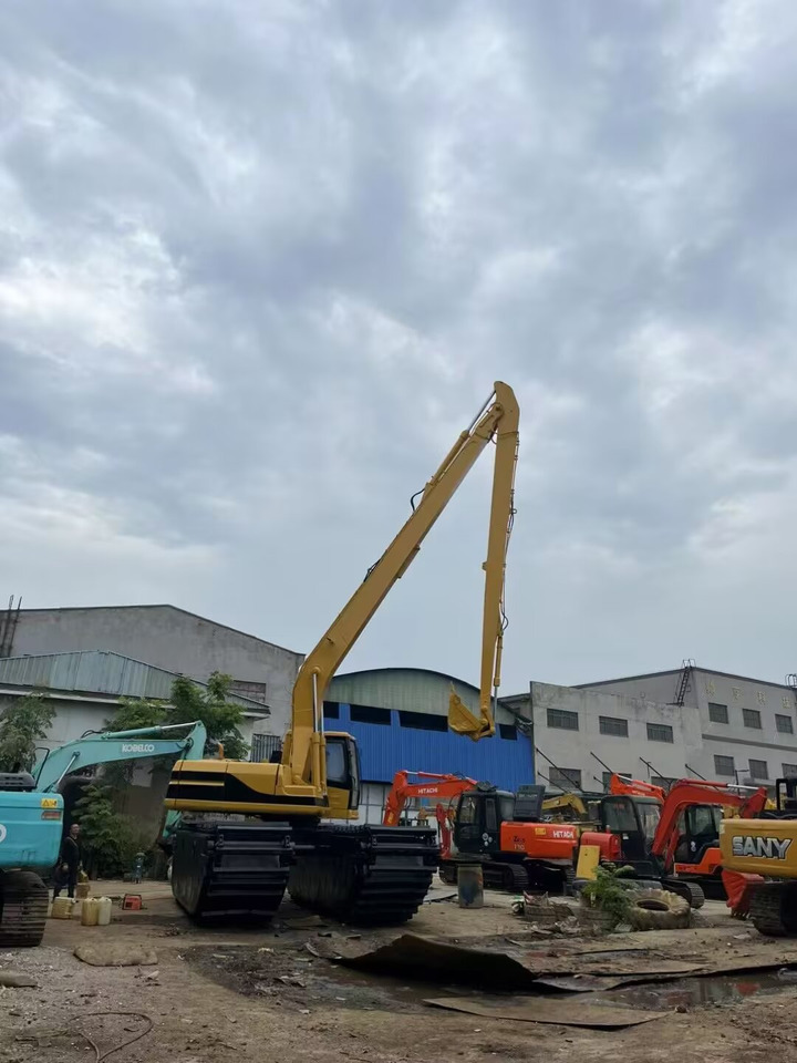 CAT 320 BL dredger 320 CL dredge - Excavatrice amphibie: photos 5 CAT 320 BL dredger 320 CL dredge - Excavatrice amphibie: photos 5