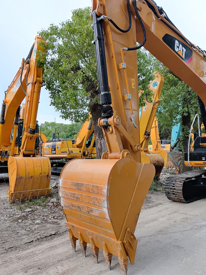 Pelle sur chenille CAT 320D2L: photos 13