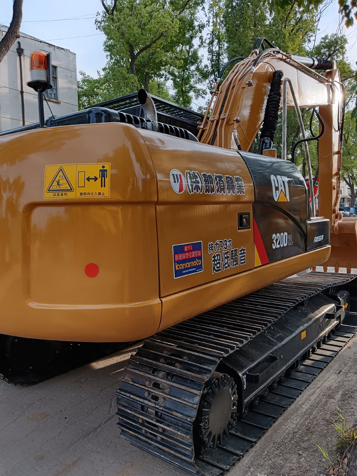 Pelle sur chenille CAT 320D2L: photos 8
