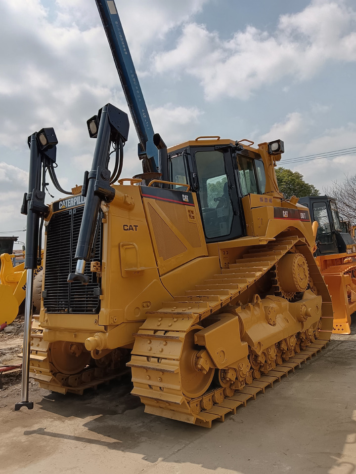 CAT D8T - Bulldozer: photos 2 CAT D8T - Bulldozer: photos 2
