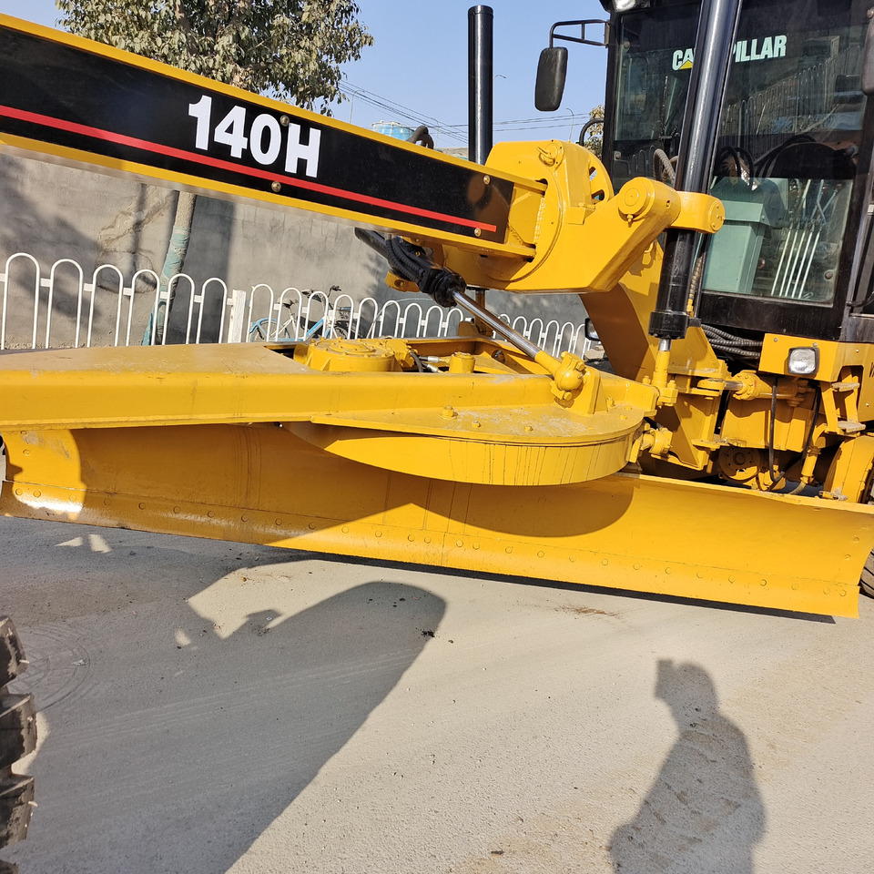 CATERPILLAR 140H CAT 140K 140G - Niveleuse: photos 4 CATERPILLAR 140H CAT 140K 140G - Niveleuse: photos 4