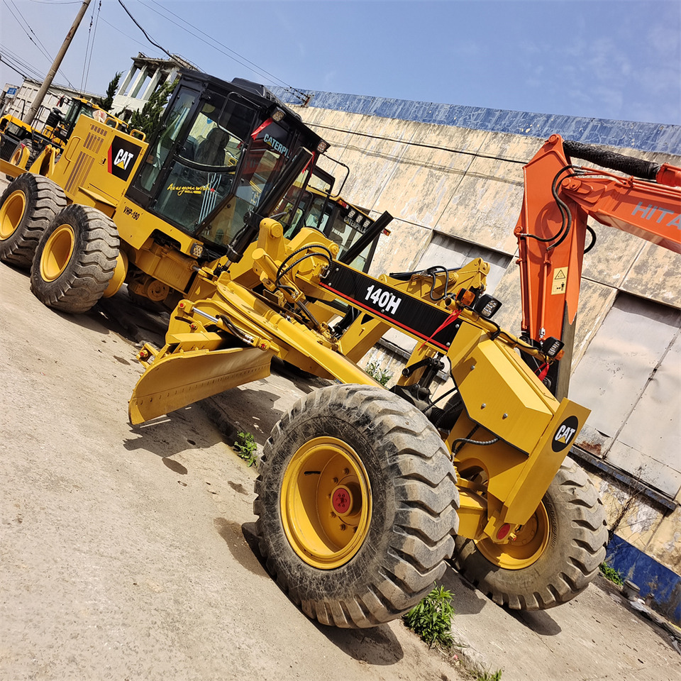 CATERPILLAR 140H CAT - Niveleuse: photos 1 CATERPILLAR 140H CAT - Niveleuse: photos 1