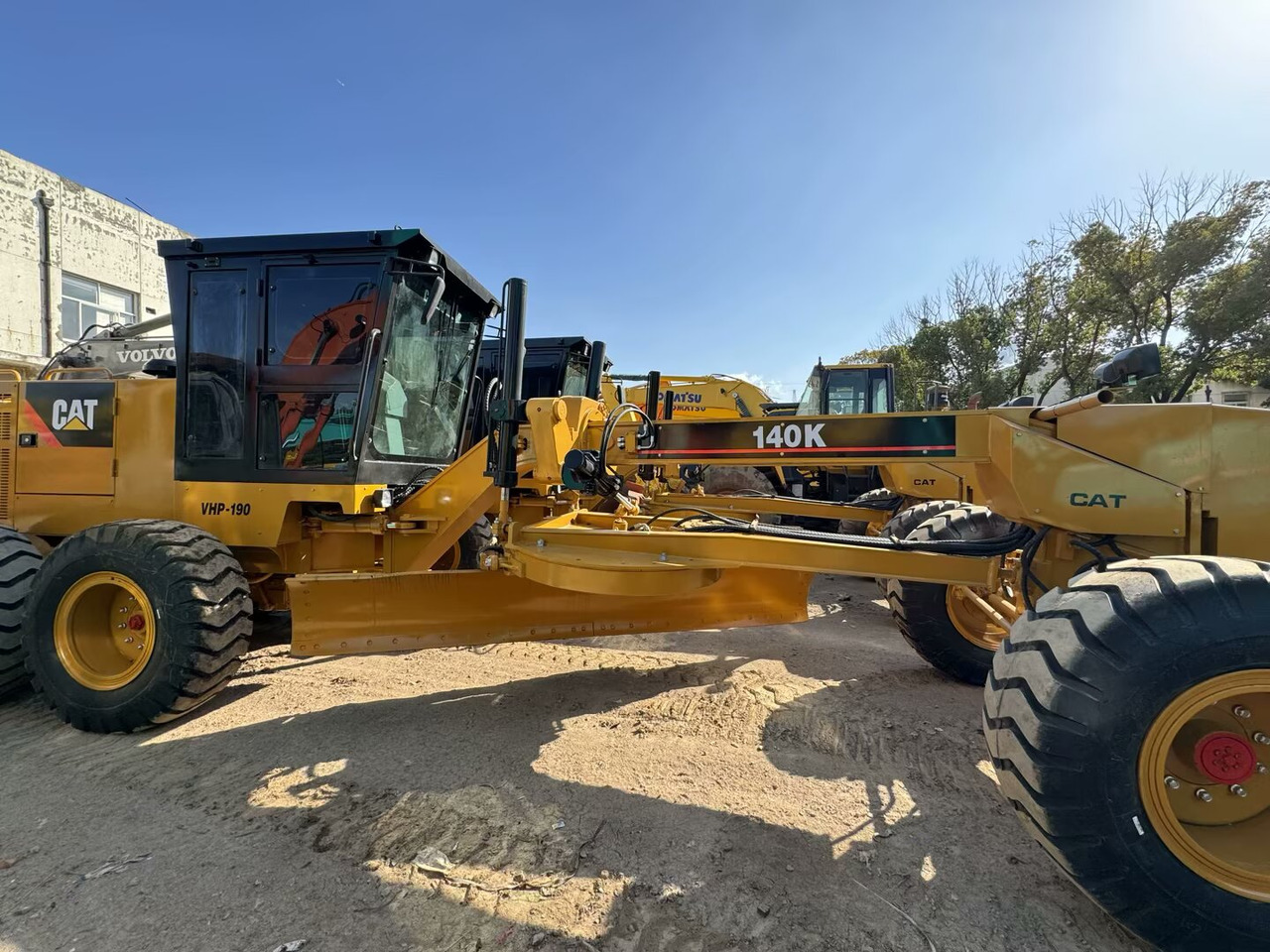 CATERPILLAR 140K 140H 140G CAT - Niveleuse: photos 2 CATERPILLAR 140K 140H 140G CAT - Niveleuse: photos 2