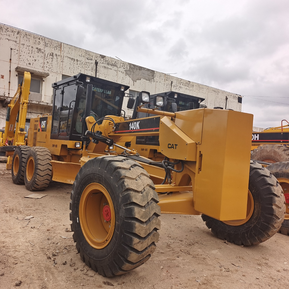 CATERPILLAR 140K CAT 140H 140G - Niveleuse: photos 1 CATERPILLAR 140K CAT 140H 140G - Niveleuse: photos 1