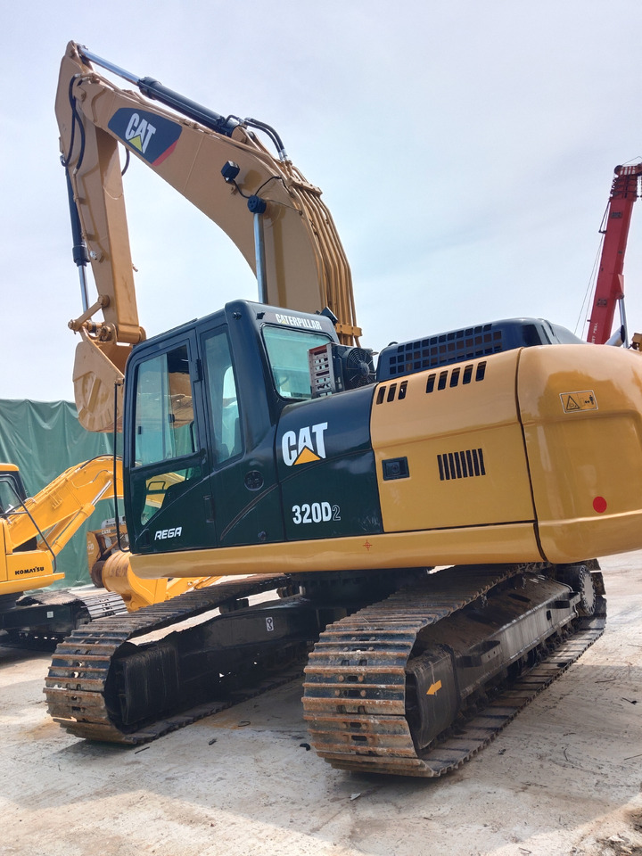 CATERPILLAR 320 D2 L WITH C7.1 ENGINE CAT 320D 2 L - Pelle sur chenille: photos 1 CATERPILLAR 320 D2 L WITH C7.1 ENGINE CAT 320D 2 L - Pelle sur chenille: photos 1