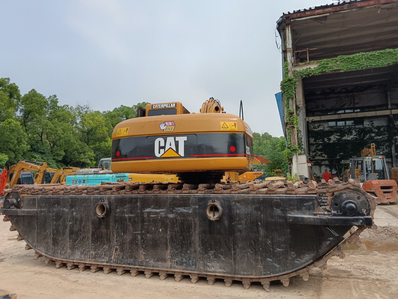 CATERPILLAR 320CL CAT 320 DREDGER - Excavatrice amphibie: photos 3 CATERPILLAR 320CL CAT 320 DREDGER - Excavatrice amphibie: photos 3