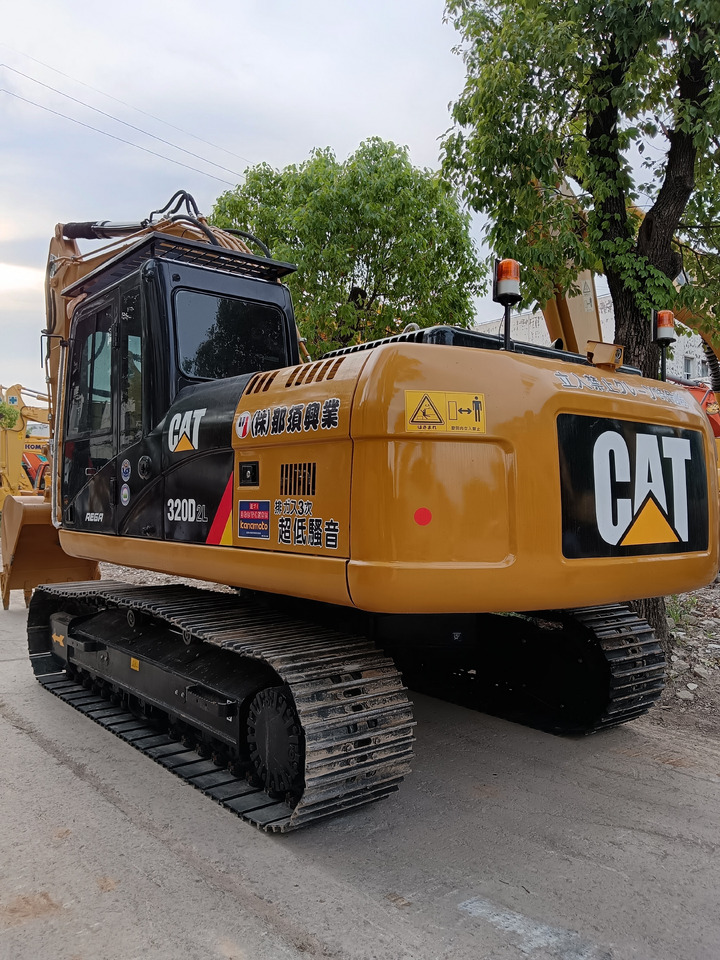 CATERPILLAR 320D 2 L CAT 320 D2 L - Pelle sur chenille: photos 2 CATERPILLAR 320D 2 L CAT 320 D2 L - Pelle sur chenille: photos 2