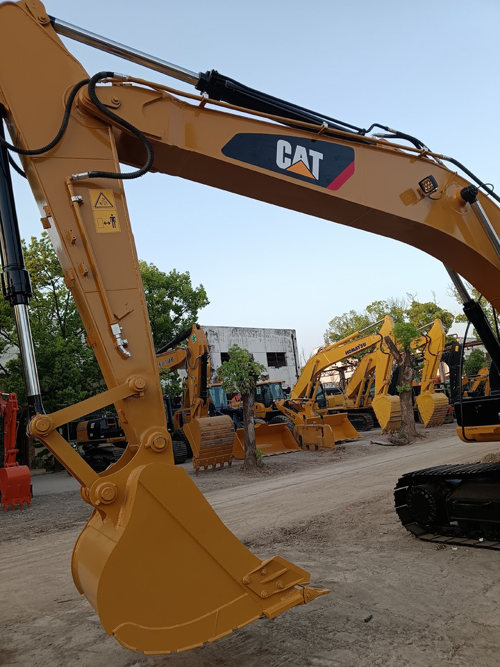 CATERPILLAR 320D2 L CAT 320D 2 L 330D 336D 320GC - Pelle sur chenille: photos 5 CATERPILLAR 320D2 L CAT 320D 2 L 330D 336D 320GC - Pelle sur chenille: photos 5
