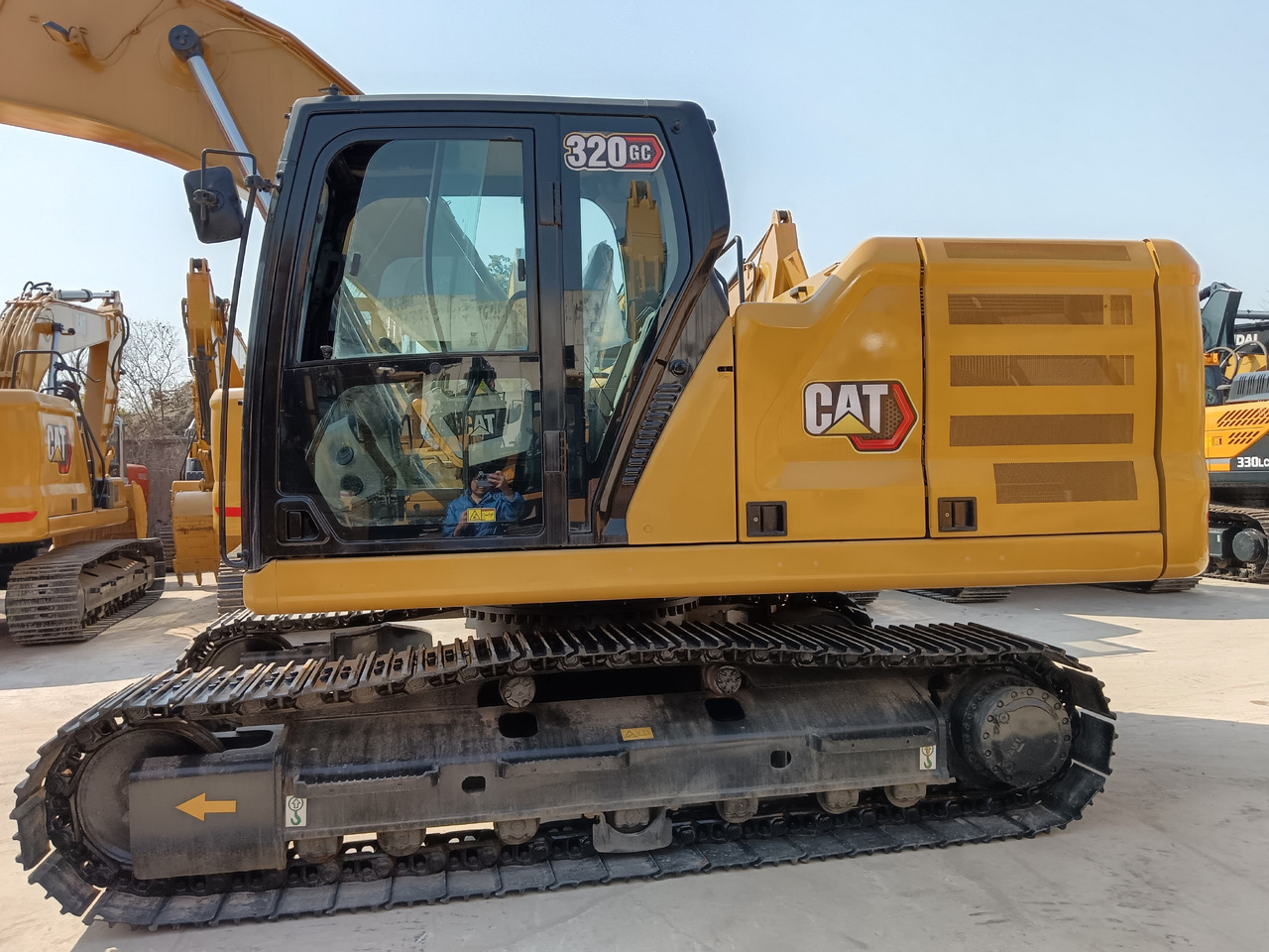 CATERPILLAR 320GC CAT 320 GC 323GC 330GC 336GC - Pelle sur chenille: photos 1 CATERPILLAR 320GC CAT 320 GC 323GC 330GC 336GC - Pelle sur chenille: photos 1