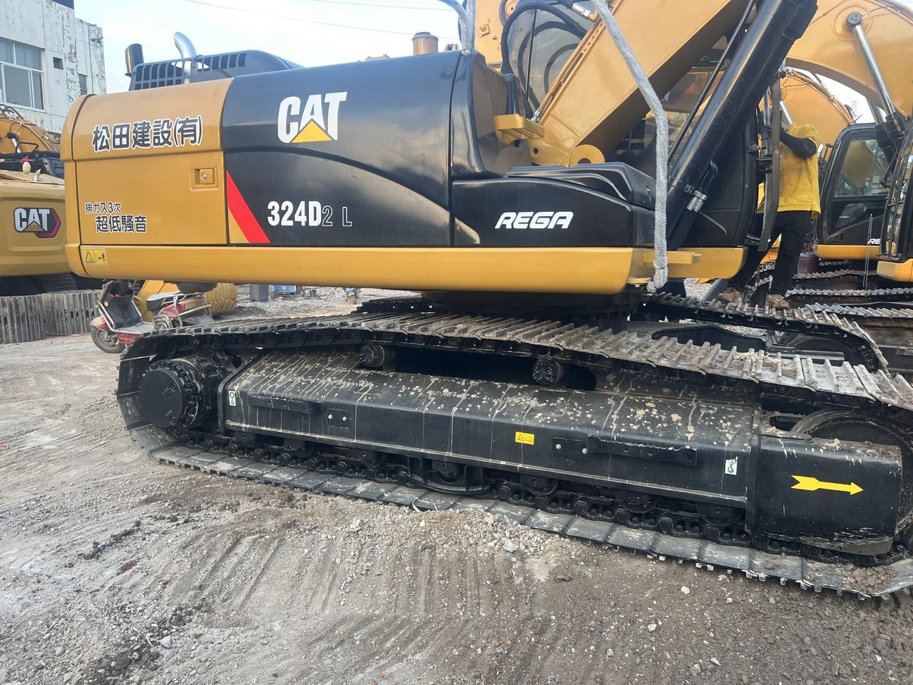 CATERPILLAR 324DL CAT 324D2L 330D2L 323GC - Pelle sur chenille: photos 5 CATERPILLAR 324DL CAT 324D2L 330D2L 323GC - Pelle sur chenille: photos 5