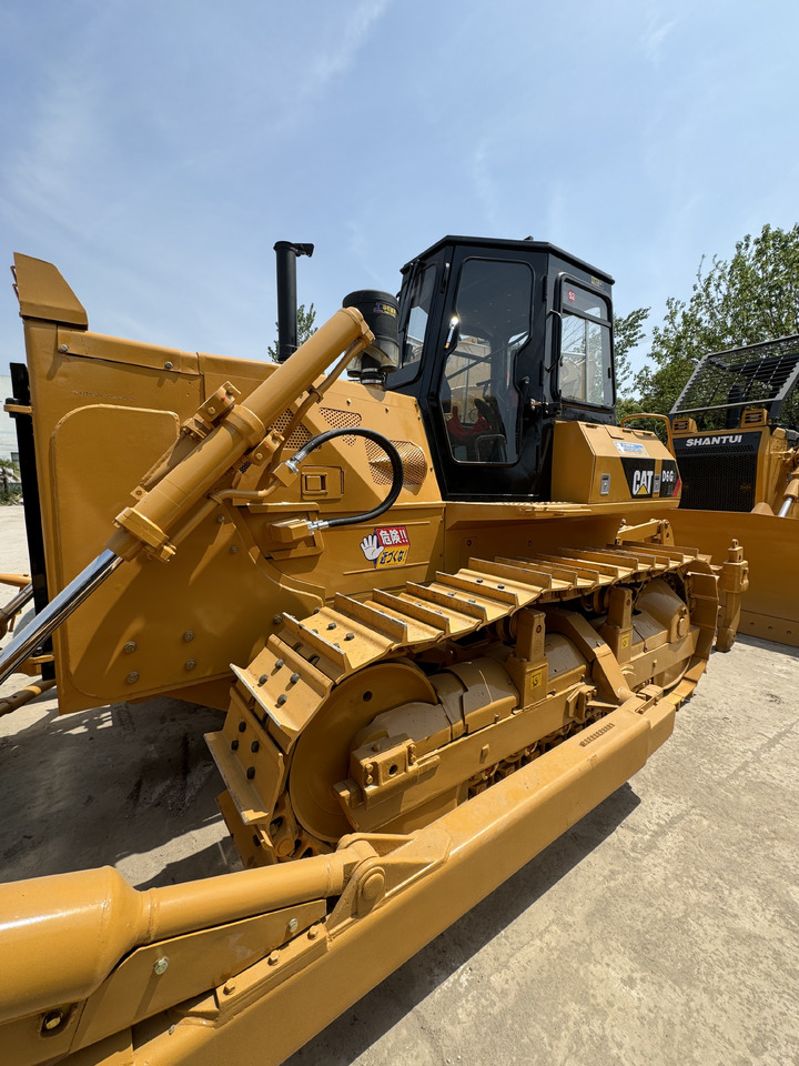 CATERPILLAR D6G CAT - Bulldozer: photos 1 CATERPILLAR D6G CAT - Bulldozer: photos 1