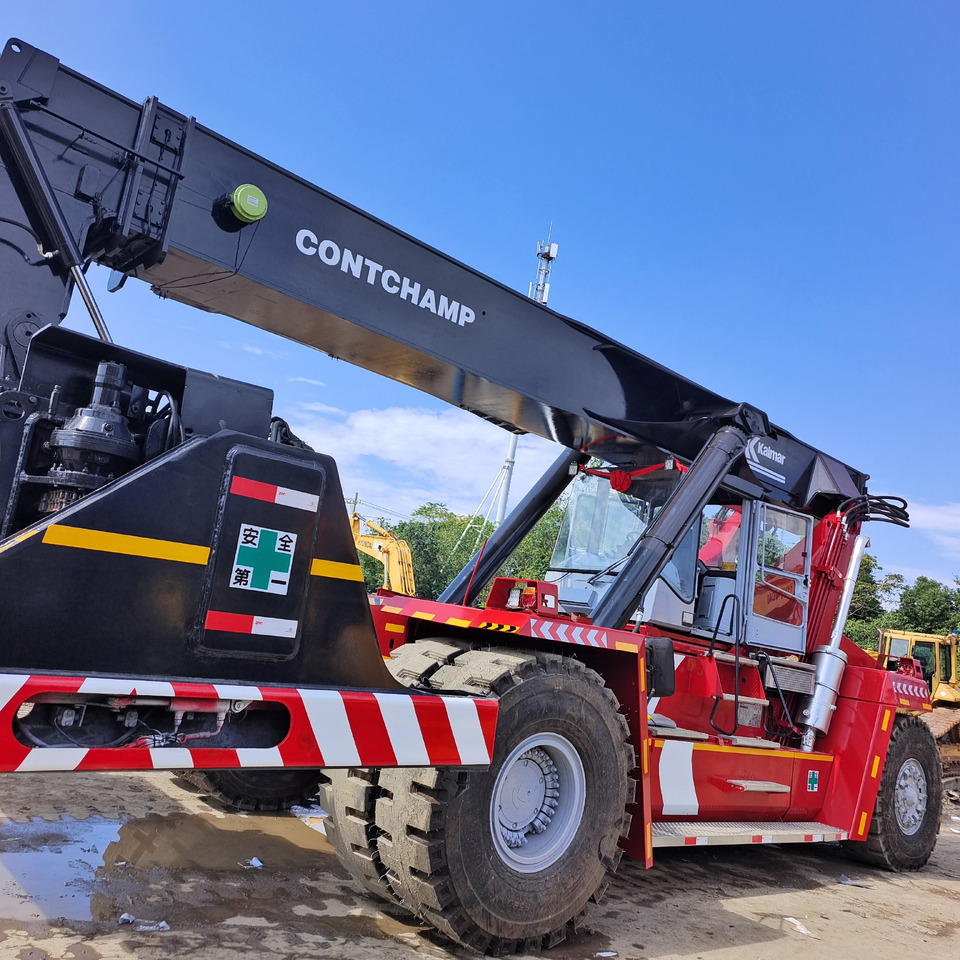 KALMAR DRF450 45 TON REACH STACKER DRT450 DRU450 DRD 450 - Reach stacker: photos 1 KALMAR DRF450 45 TON REACH STACKER DRT450 DRU450 DRD 450 - Reach stacker: photos 1