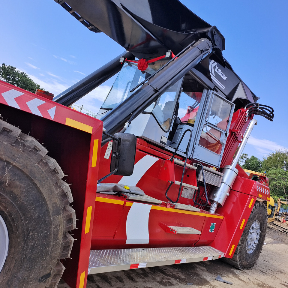 KALMAR DRF450 DRF 450 - Reach stacker: photos 4 KALMAR DRF450 DRF 450 - Reach stacker: photos 4