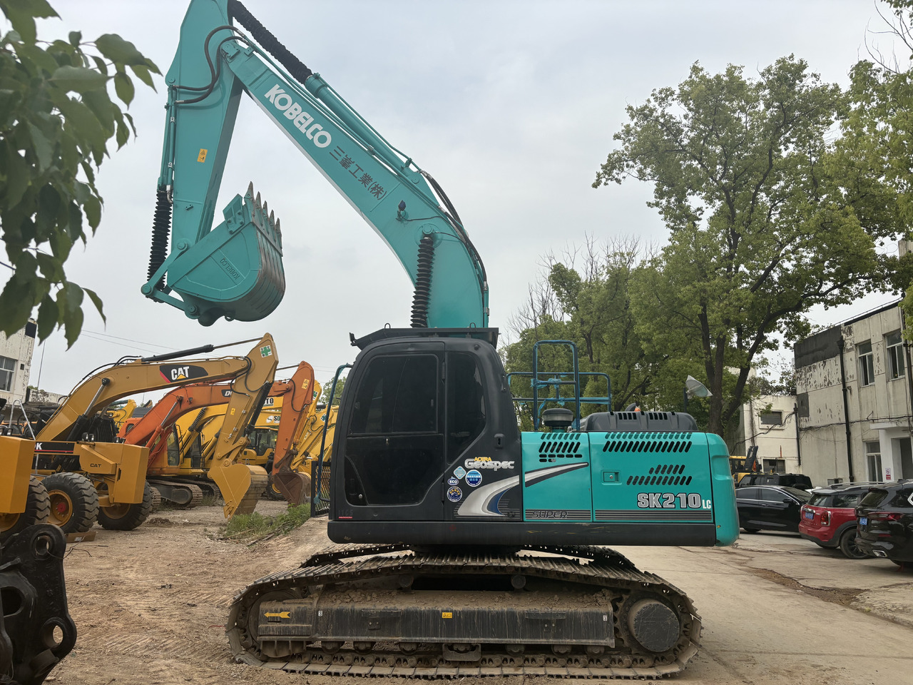 KOBELCO SK210LC - Pelle sur chenille: photos 2 KOBELCO SK210LC - Pelle sur chenille: photos 2