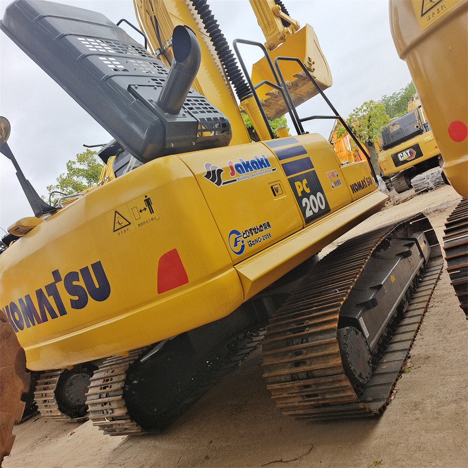 Pelle sur chenille Komatsu PC 200-8N1: photos 1
