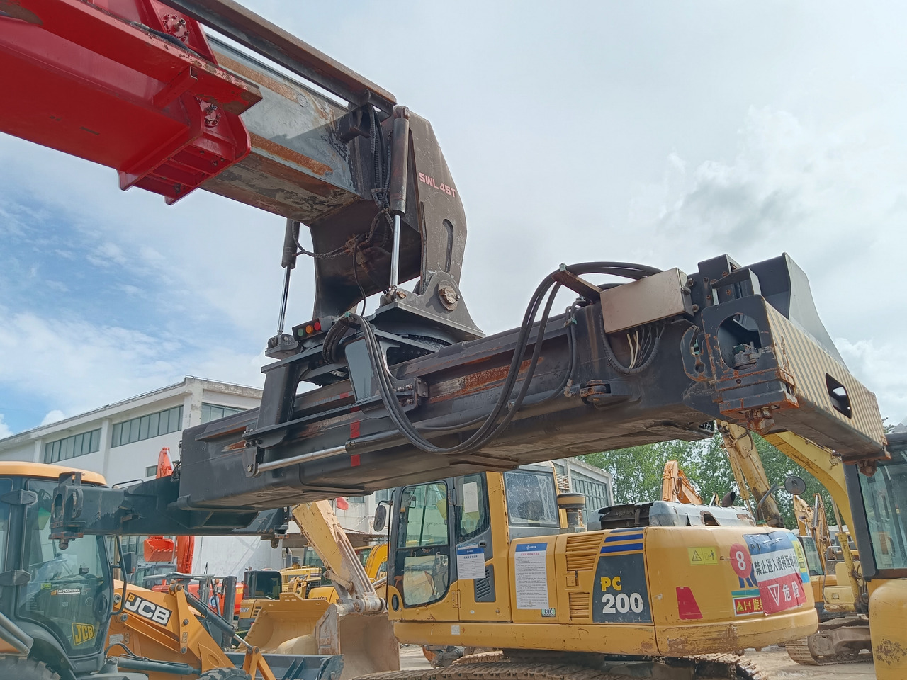 SANY SRSC 45C30 - Reach stacker: photos 5 SANY SRSC 45C30 - Reach stacker: photos 5