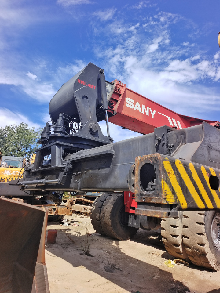 SANY SRSC45C23 - Reach stacker: photos 2 SANY SRSC45C23 - Reach stacker: photos 2