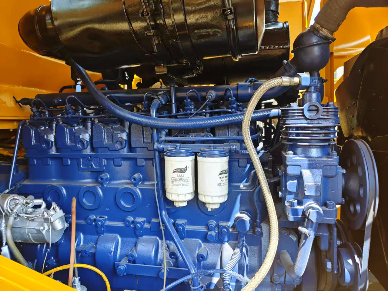 SDLG 936L WITH DEUTZ ENGINE - Chargeuse sur pneus: photos 2 SDLG 936L WITH DEUTZ ENGINE - Chargeuse sur pneus: photos 2