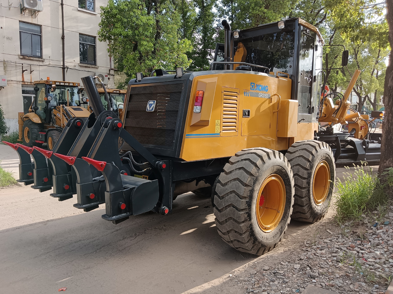 Niveleuse XCMG GR2153 WITH RIPPER AND TWO BLADES: photos 16