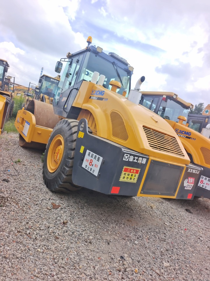 XCMG XS183J XS203J XS223J - Rouleau compresseur: photos 2 XCMG XS183J XS203J XS223J - Rouleau compresseur: photos 2