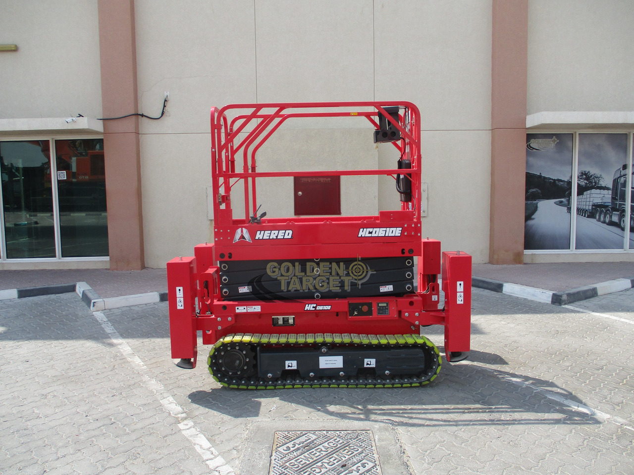 Hered HC0610E Electric Crawler Scissor Lift - Nacelle ciseaux: photos 5 Hered HC0610E Electric Crawler Scissor Lift - Nacelle ciseaux: photos 5