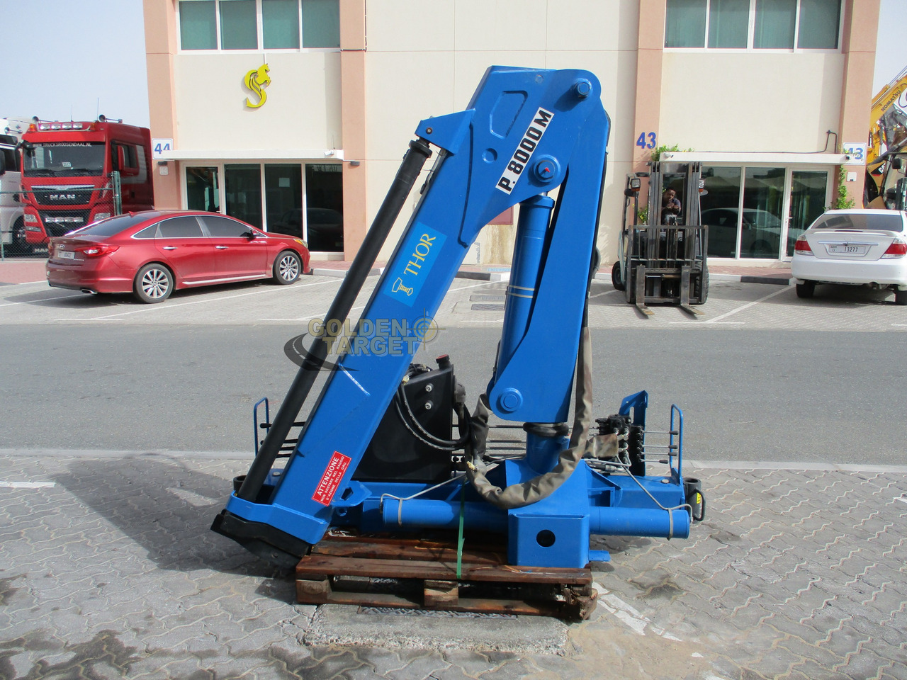 ING BONFIGLIOLI IBP 8000 M / 2SI CRANE - Grue auxiliaire pour Camion: photos 2 ING BONFIGLIOLI IBP 8000 M / 2SI CRANE - Grue auxiliaire pour Camion: photos 2