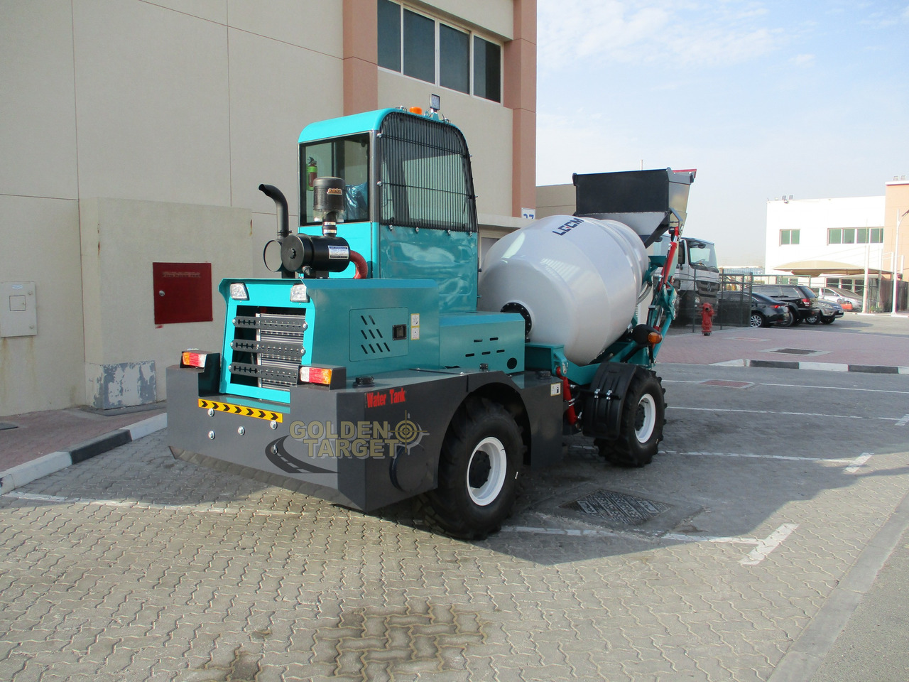 LGCM H15 Self Loading Mixer - Camion malaxeur: photos 4 LGCM H15 Self Loading Mixer - Camion malaxeur: photos 4