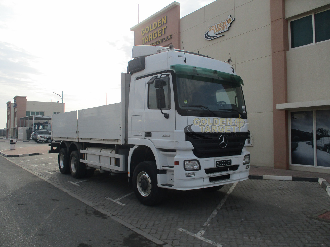 MERCEDES-BENZ ACTROS 3354 6x6 Chassis Truck - Châssis cabine: photos 1 MERCEDES-BENZ ACTROS 3354 6x6 Chassis Truck - Châssis cabine: photos 1