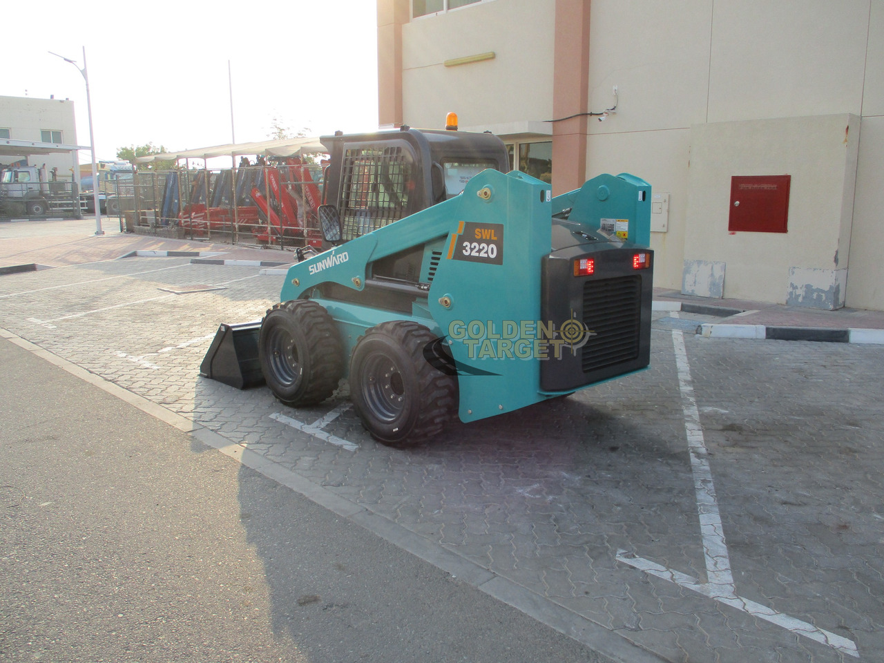 SUNWARD SWL3220 Skid Steer - Mini chargeuse: photos 4 SUNWARD SWL3220 Skid Steer - Mini chargeuse: photos 4