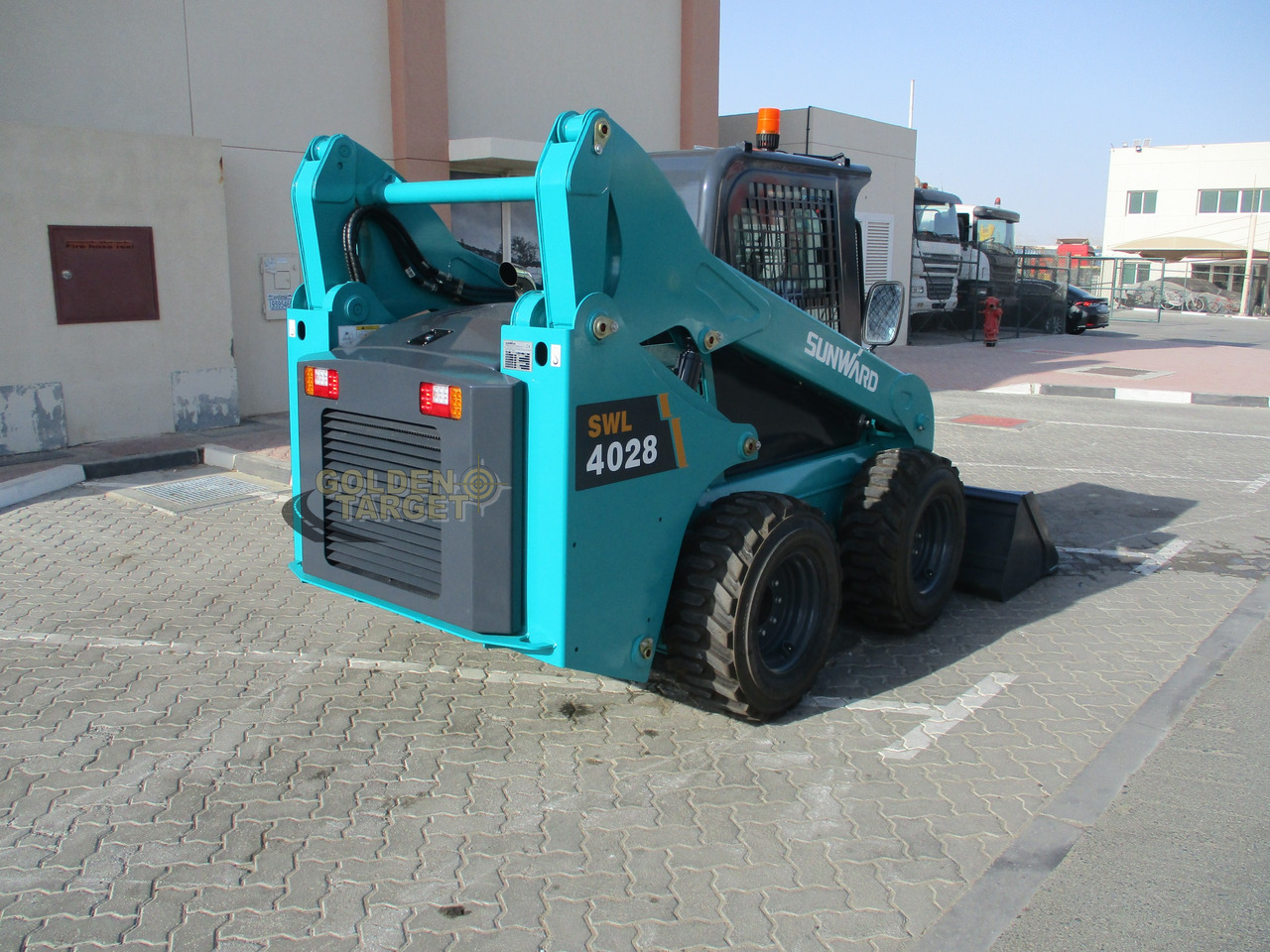 SUNWARD SWL4028 Skid Steer Loader - Mini chargeuse: photos 3 SUNWARD SWL4028 Skid Steer Loader - Mini chargeuse: photos 3