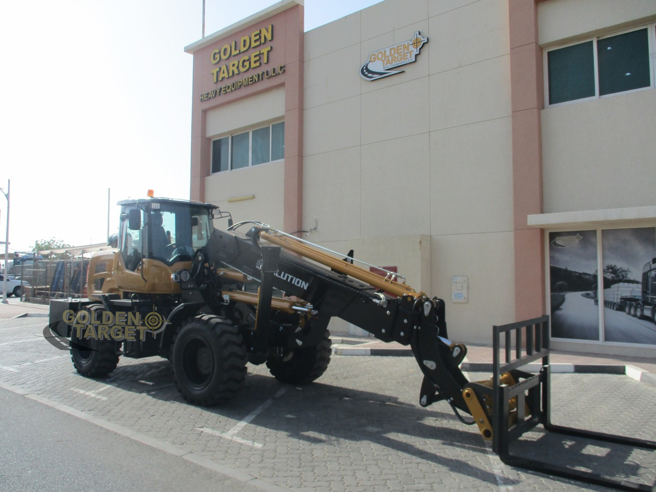 Solution SL3000TL Telescopic Wheel Loader - Chargeuse sur pneus: photos 1 Solution SL3000TL Telescopic Wheel Loader - Chargeuse sur pneus: photos 1